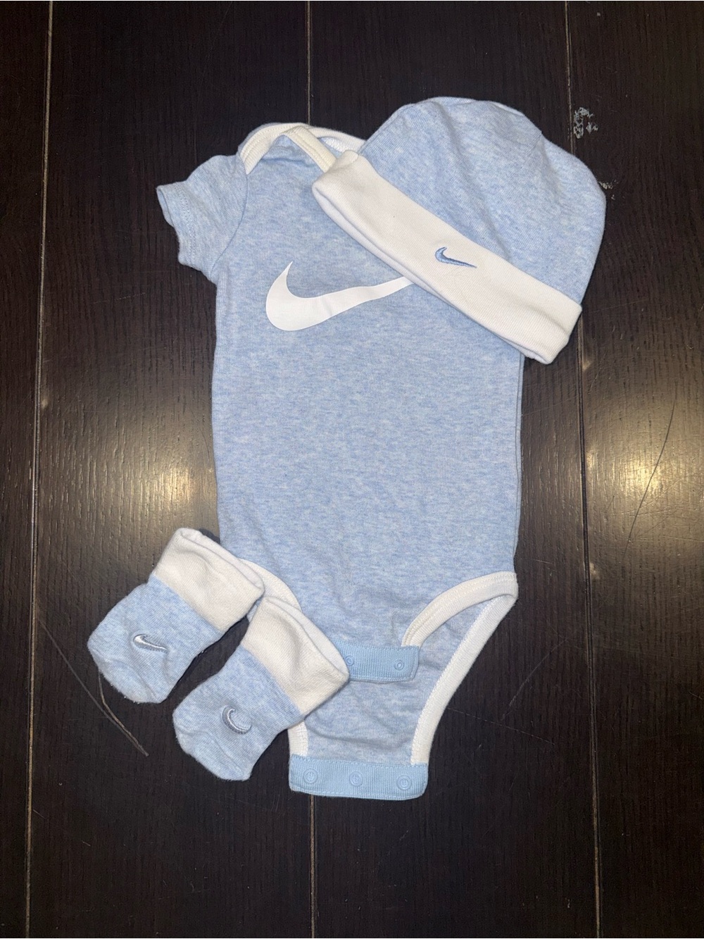 Nike Light Blue and White Infant Bodysuit Set with Hat & Booties